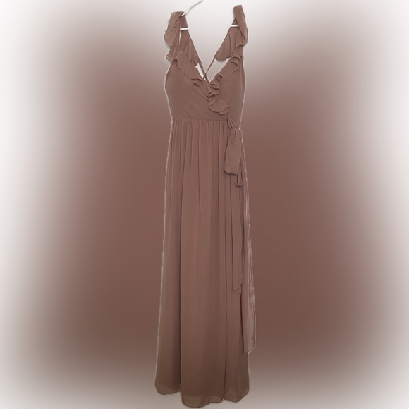 NWT Revelry Valerie Chiffon Faux Wrap Dress
size: 12
color: Desert Rose - 945 - Picture 4 of 16